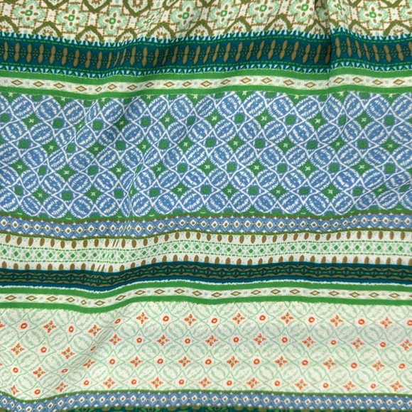 Collective Concepts Green sleeveless blouse Tank Top from Stitch Fix - Picture 2 of 6